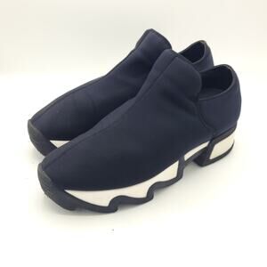 IRI NYC Black Outline Neoprene Vegan women's Size 8